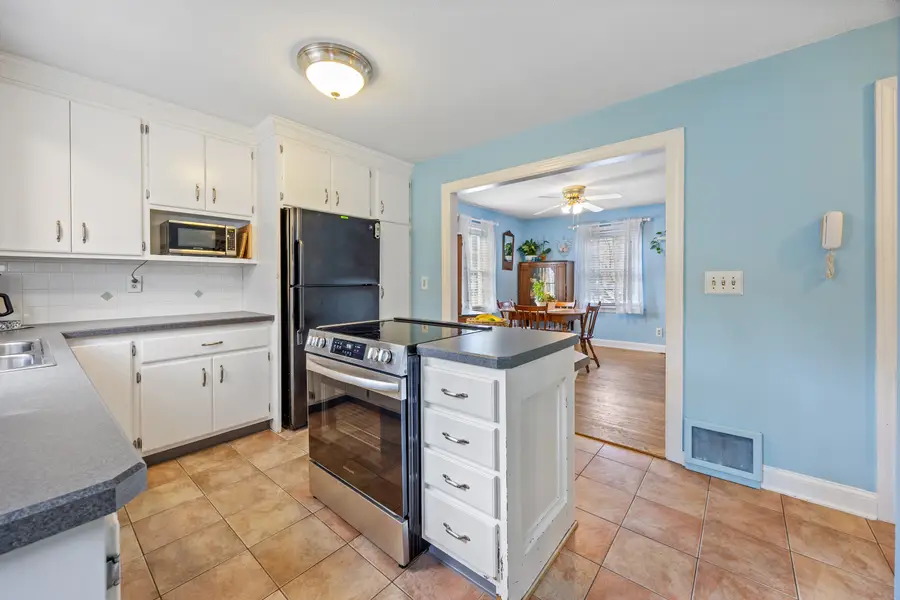 71 Treadwell Avenue, Thomaston, CT 06787 - Image #3