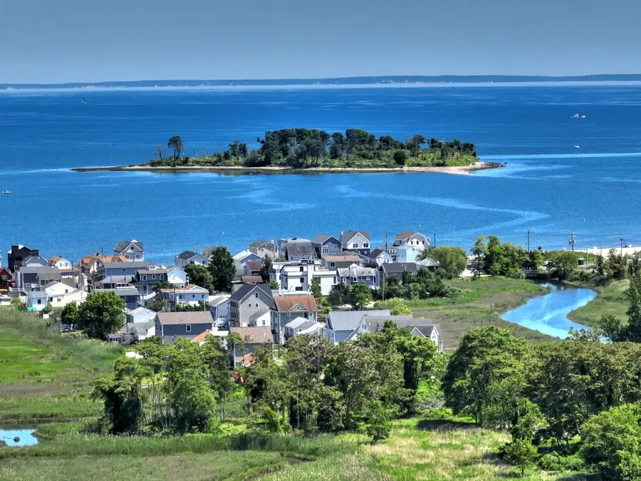 308 Meadowside Road #APT 202, Milford, CT 06460 - Image #3