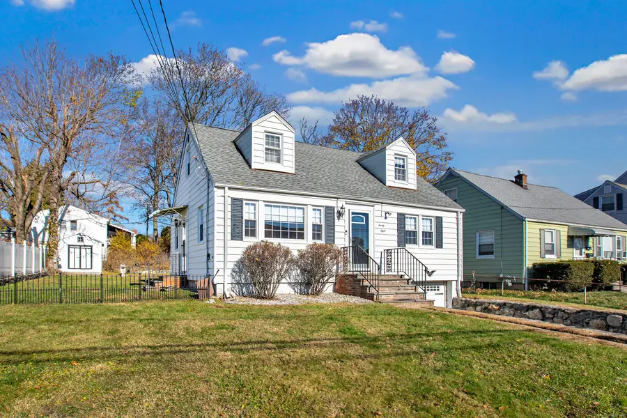 28 Aquila Road, Stamford, CT 06902 - Image #2