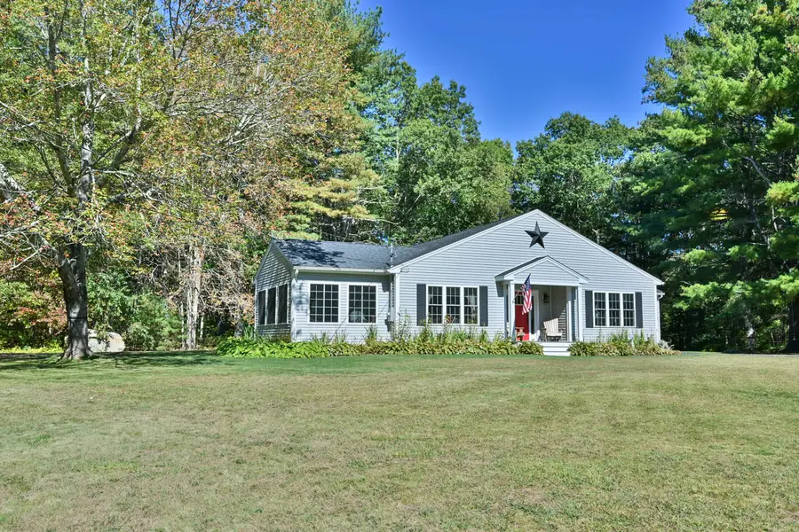 313 Quinebaug Road, North Grosvenordale, CT 06255 - Image #2