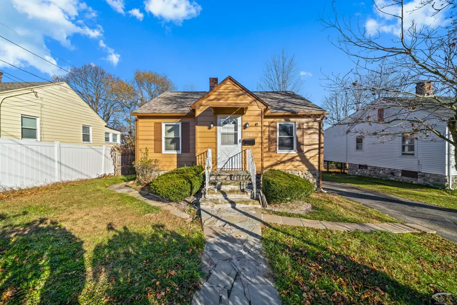 204 Bouley Avenue, Waterbury, CT 06705 - Image #2