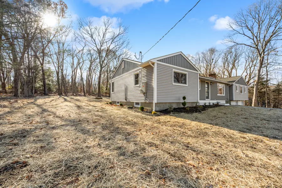 27 Tuttle Court, Bethany, CT 06524 - Image #3