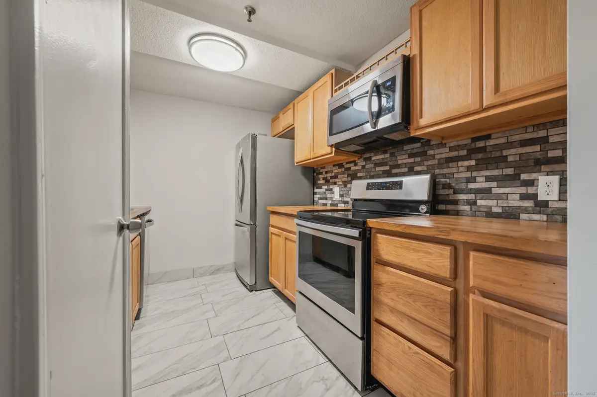 1 Russell Street #APT 15, Middletown, CT 06457 - Image #1