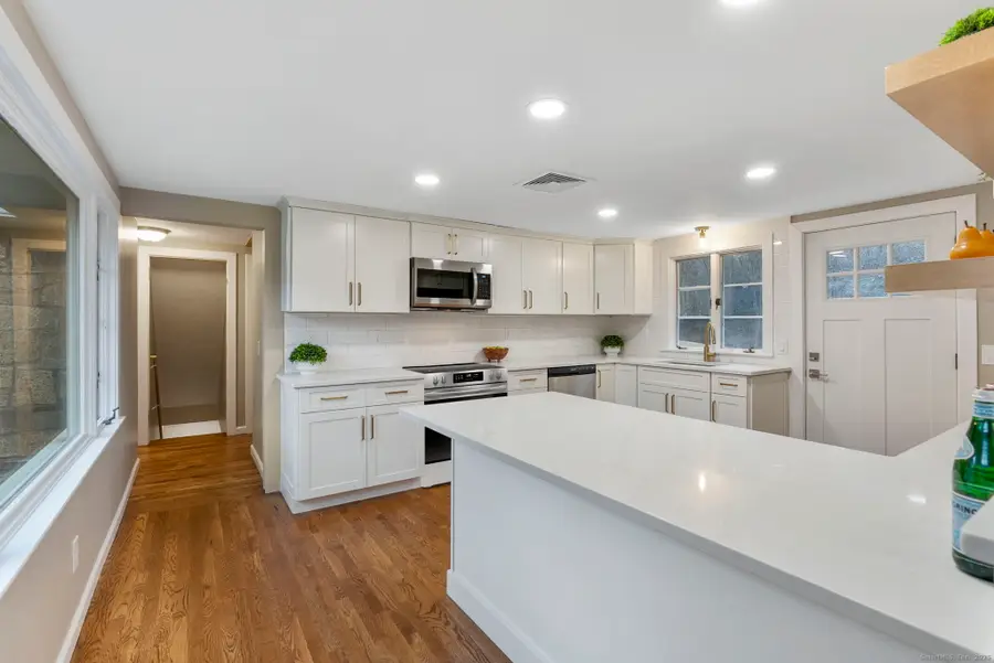 474 Neipsic Road, Glastonbury, CT 06033 - Image #2