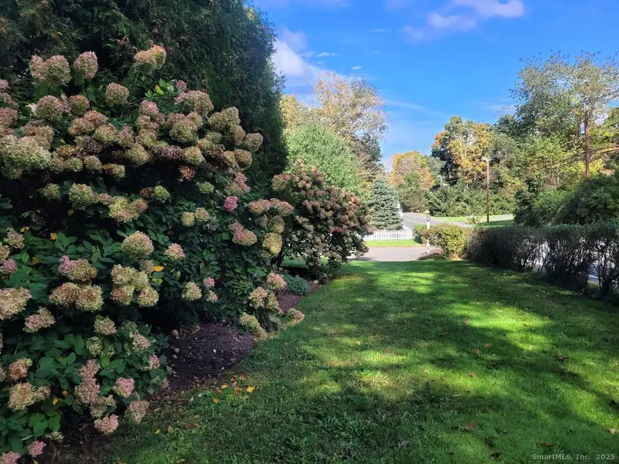 140 Whisconier Road, Brookfield, CT 06804 - Image #2