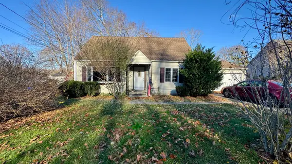 9 Warwick Lane, East Haven, CT 06512