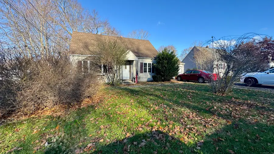 9 Warwick Lane, East Haven, CT 06512 - Image #2