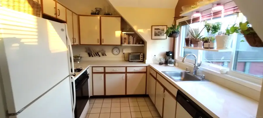 69 Montoya Drive #69, Branford, CT 06405 - Image #3