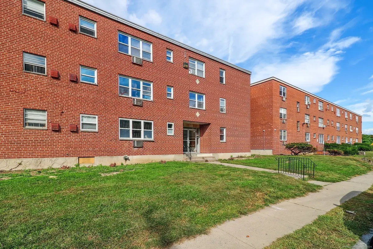 24 Merrill Street #APT C1, Hartford, CT 06106 - Image #1
