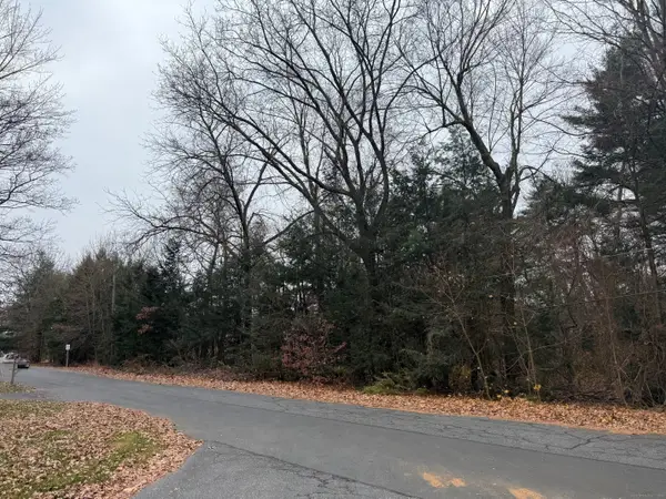 94 Lawrence Avenue, Avon, CT 06001