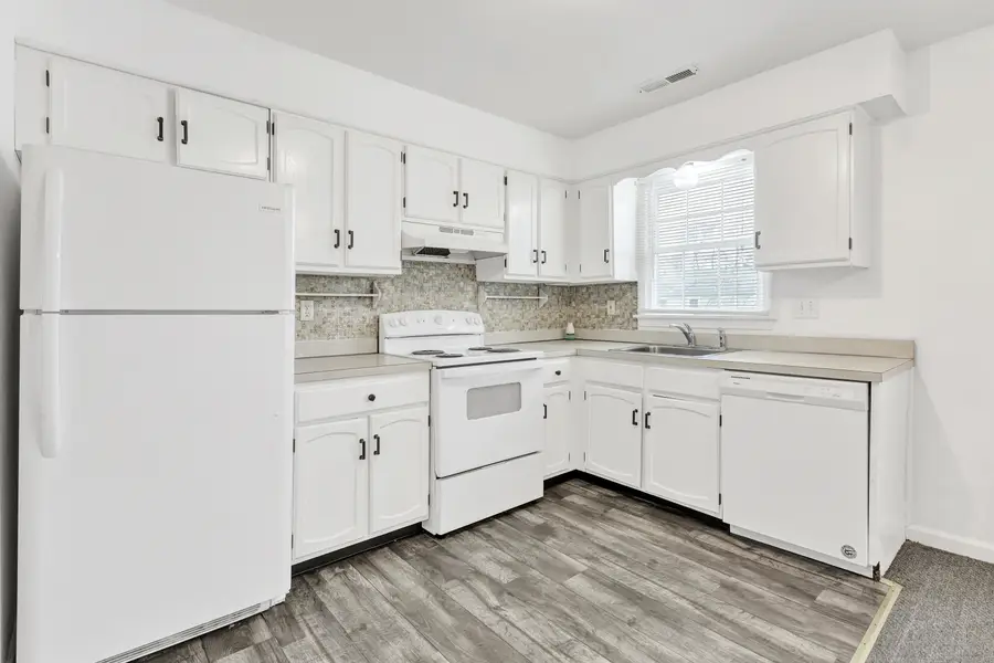 105 Carriage Path South #105, Milford, CT 06460 - Image #2