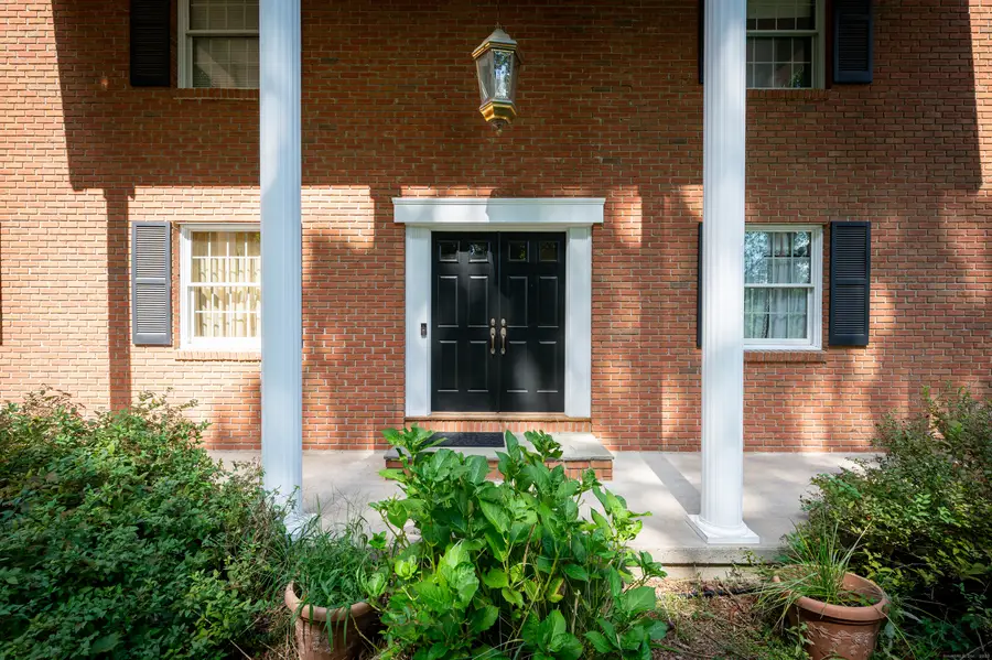 136 Knobloch Lane, Stamford, CT 06902 - Image #3