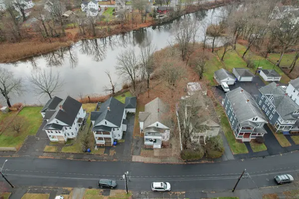 29 Berry Street, Torrington, CT 06790