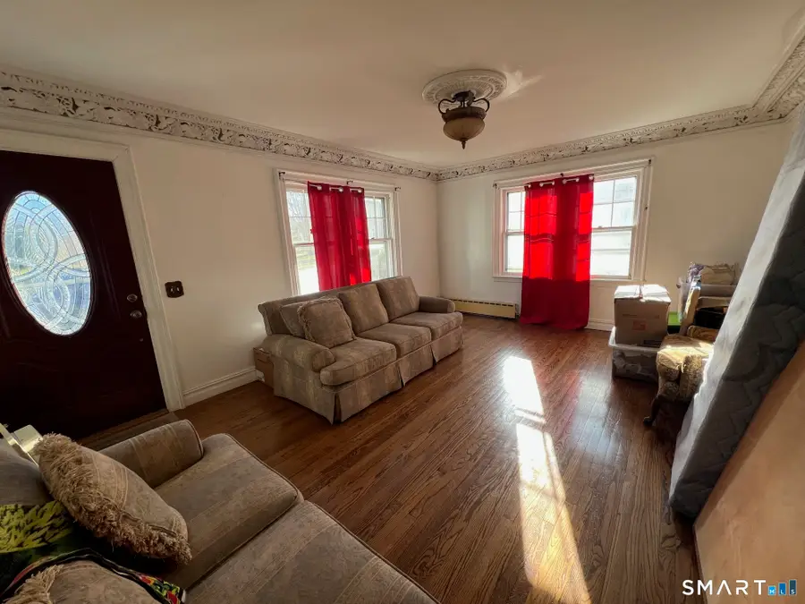 12 Avery Street, Pawcatuck, CT 06379 - Image #2