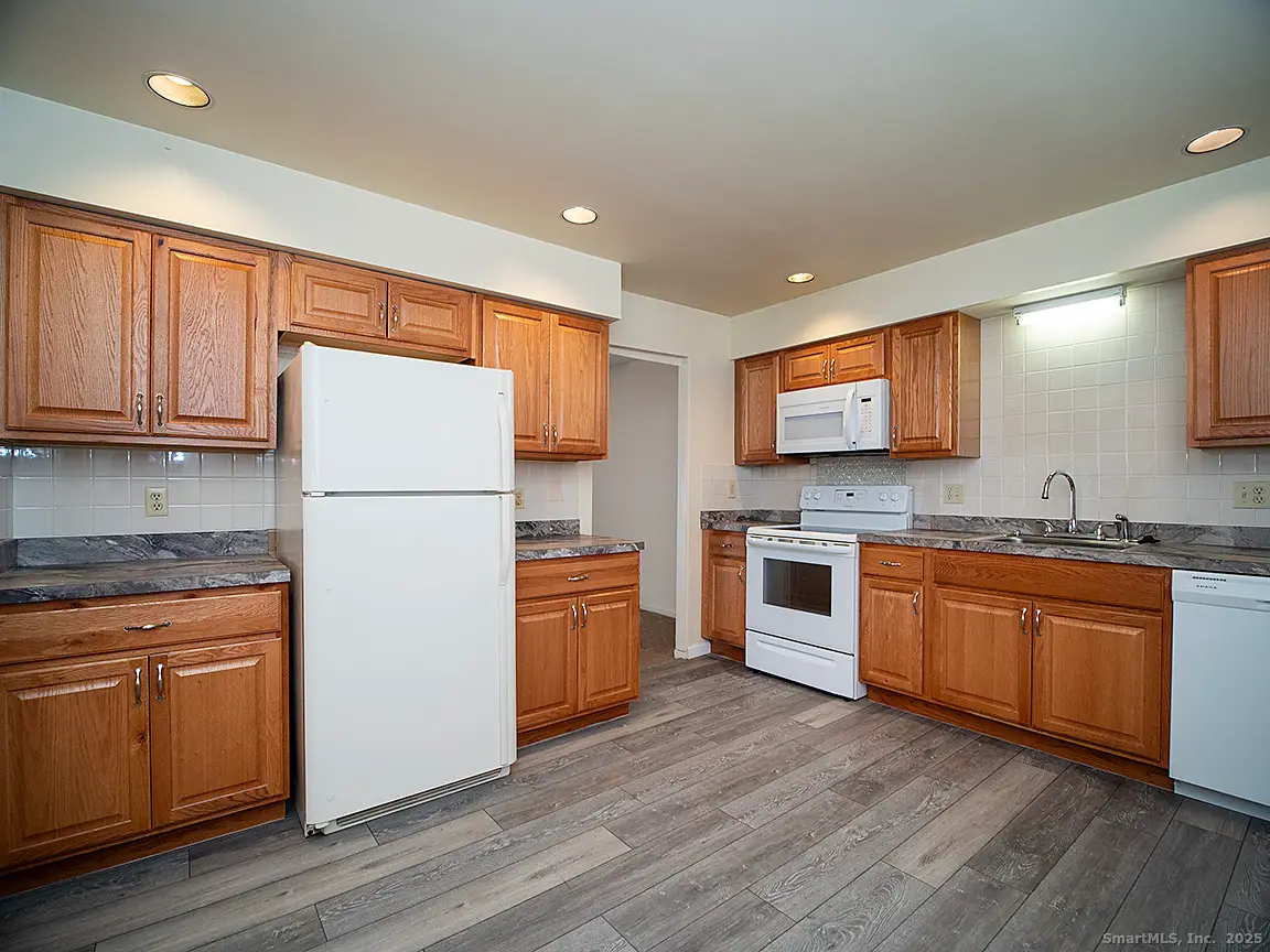 3989 Park Avenue #3989, Fairfield, CT 06825 - Image #1