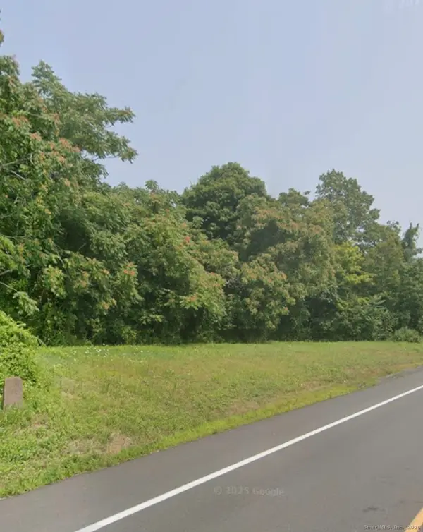 1095 Hartford Turnpike, Waterford, CT 06385