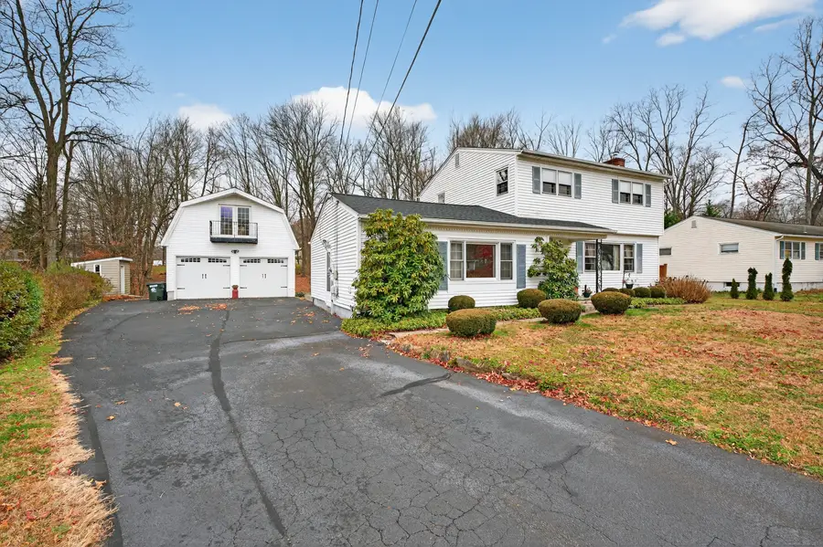 10 Valley Stream Drive, Danbury, CT 06811 - Image #2