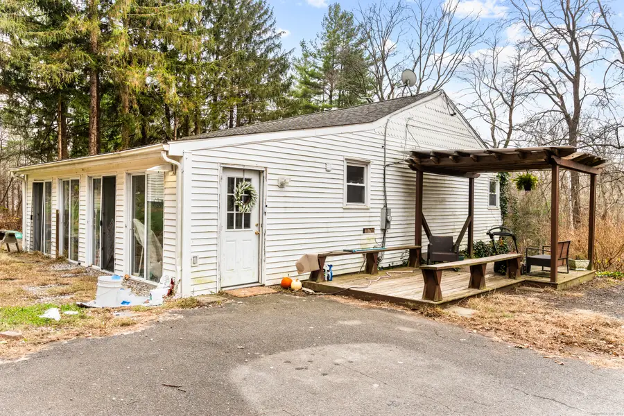 523 Chamberlain Hill Road, Haddam, CT 06441 - Image #2