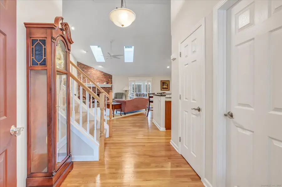 498 Elk Run #498, Shelton, CT 06484 - Image #2