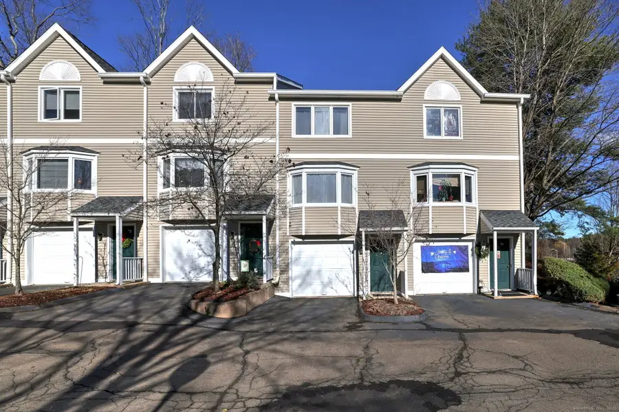 2838 Whitney Avenue #APT 2, Hamden, CT 06518 - Image #3