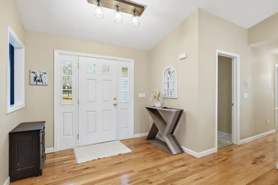 3 Hemlock Circle, Stafford, CT 06076 - Image #2