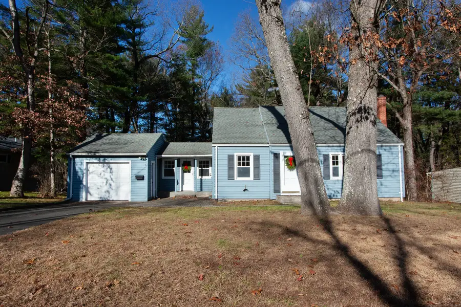 25 Barry Lane, Simsbury, CT 06070 - Image #3