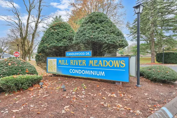 62 Candlewood Drive #62, South Windsor, CT 06074