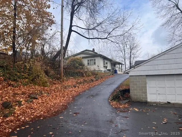 936 Chopsey Hill Road, Bridgeport, CT 06606 - Image #3