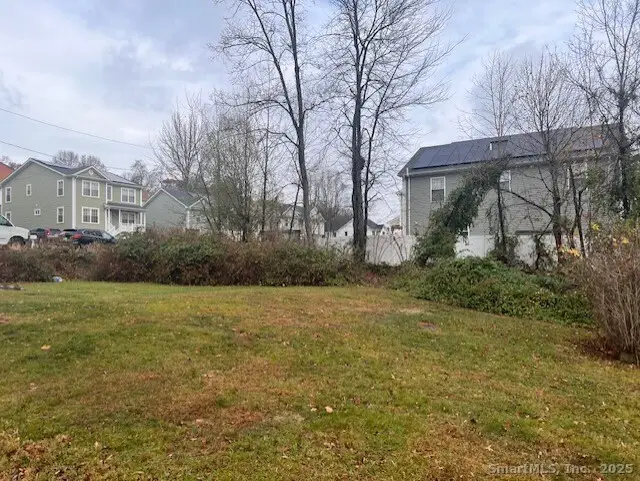 475 Alba Avenue, Bridgeport, CT 06606 - Image #2