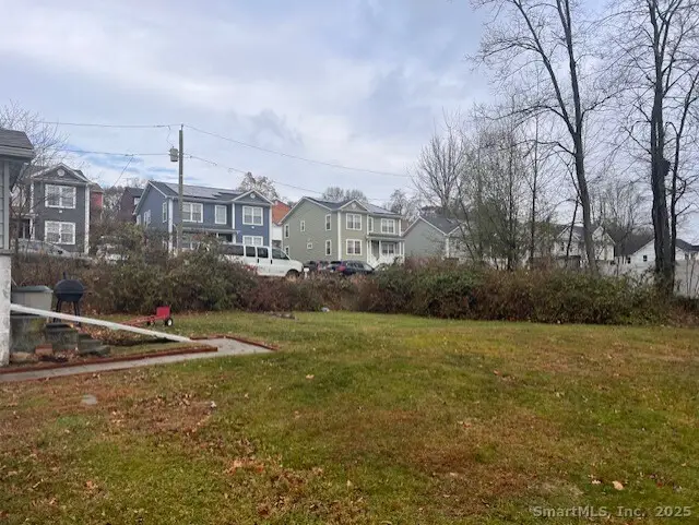 475 Alba Avenue, Bridgeport, CT 06606 - Image #3