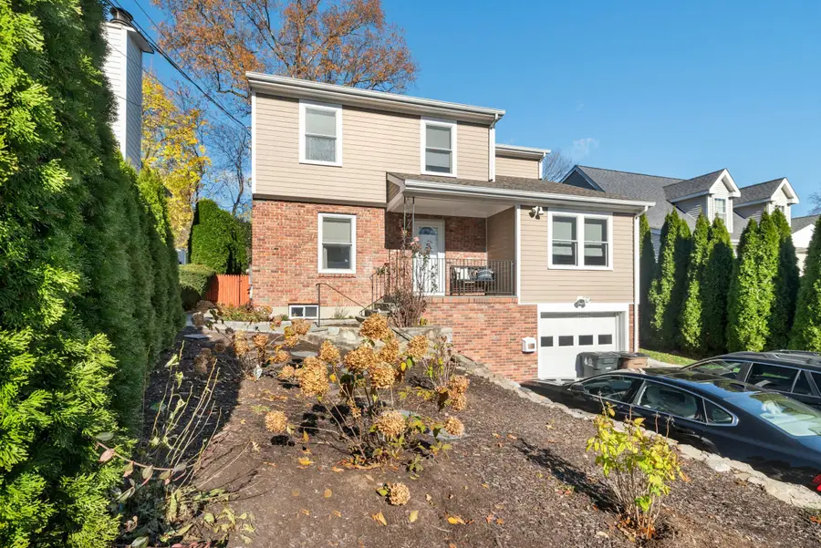 85 Hirsch Road, Stamford, CT 06905 - Image #2