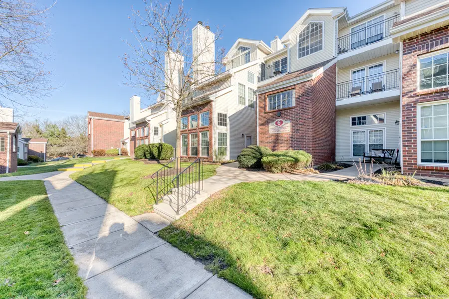 88 Carriage Crossing Lane #88, Middletown, CT 06457 - Image #3