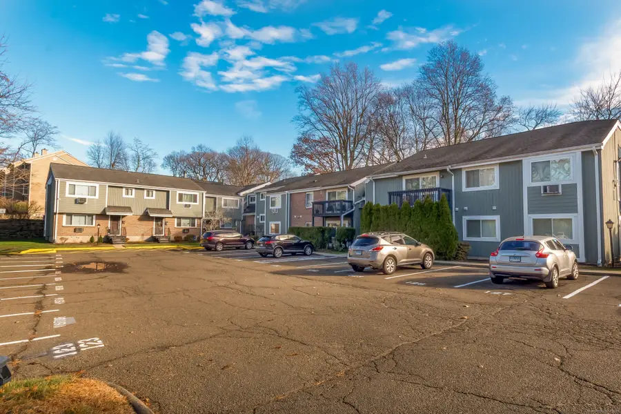 533 Glendale Avenue #533, Bridgeport, CT 06606 - Image #3