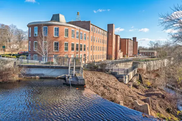 10 Main Street #304, Berlin, CT 06037