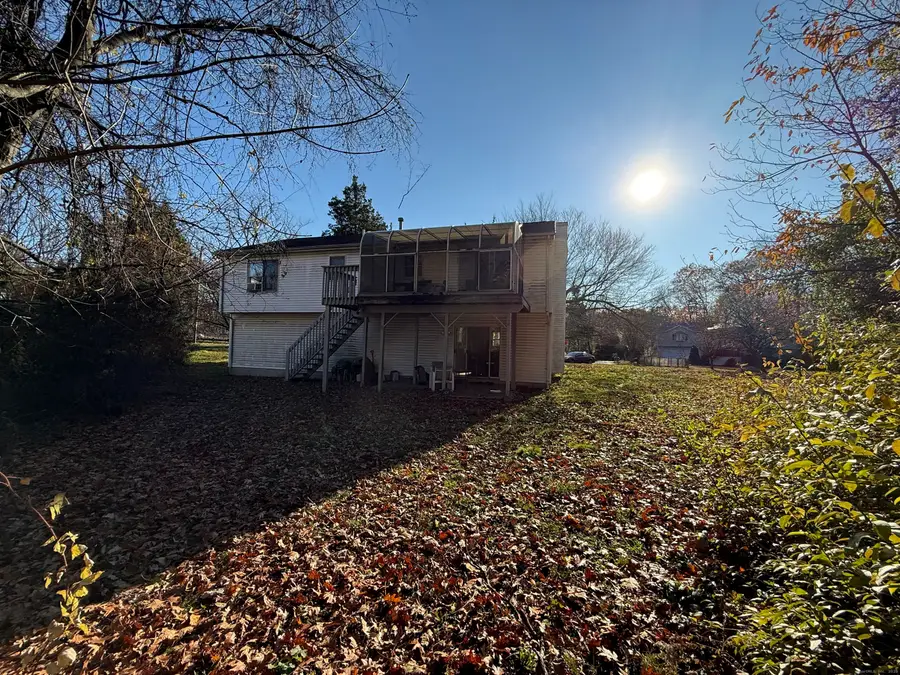 18 Ridgebury Drive, Trumbull, CT 06611 - Image #3