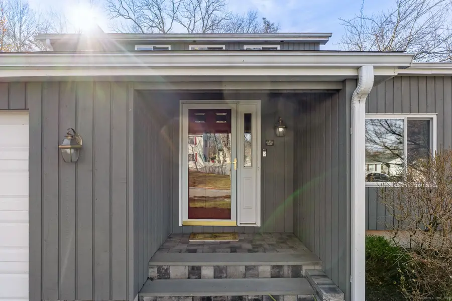 186 Stephen Drive, Meriden, CT 06450 - Image #2