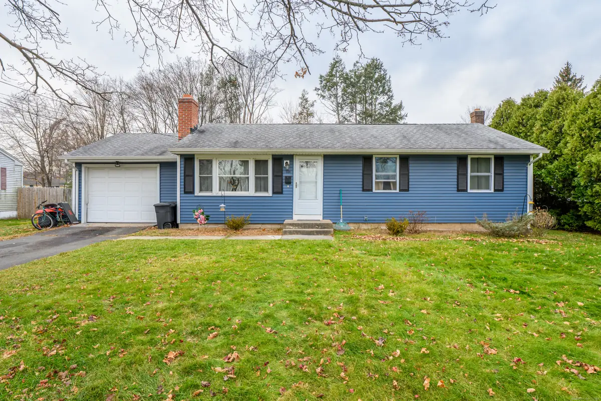 124 Bel Aire Circle, Windsor Locks, CT 06096 - Image #1