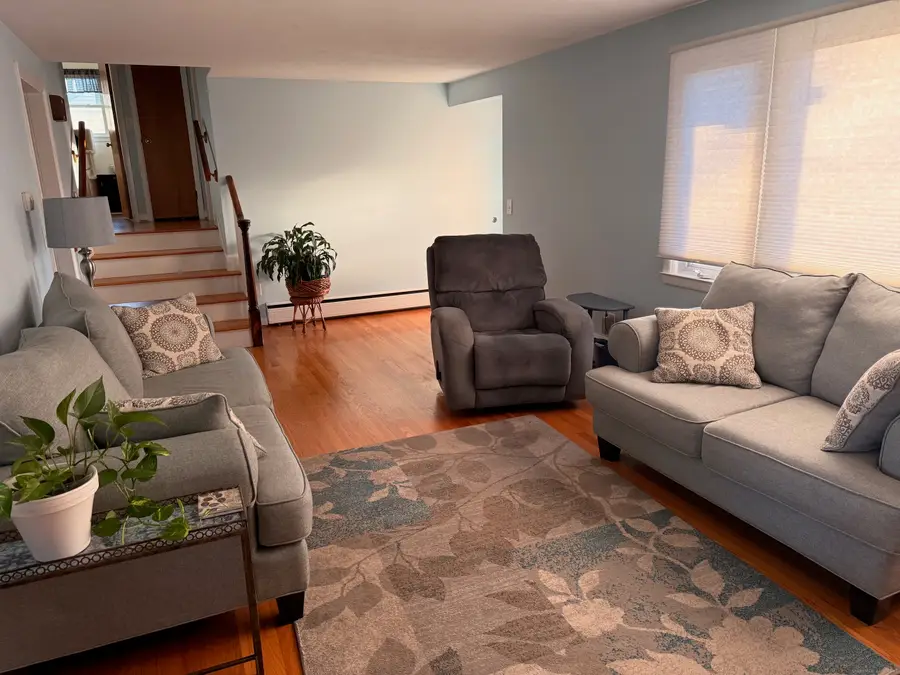 16 Michael Lane, Newington, CT 06111 - Image #3