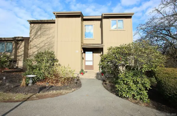 3 Pilgrim Harbor #C, Wallingford, CT 06492