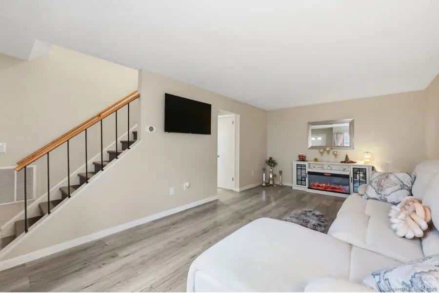 39 Cottonwood Road #39, Newington, CT 06111 - Image #3