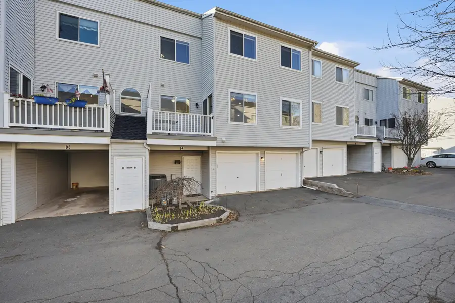 84 Staffordshire Commons Drive #84, Wallingford, CT 06492 - Image #2