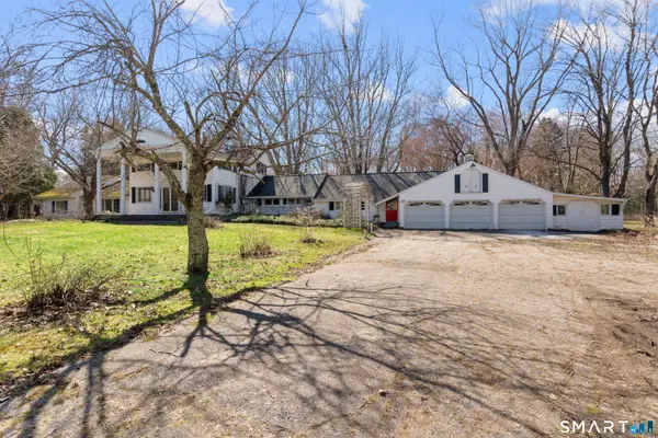 835 Monroe Turnpike, Monroe, CT 06468