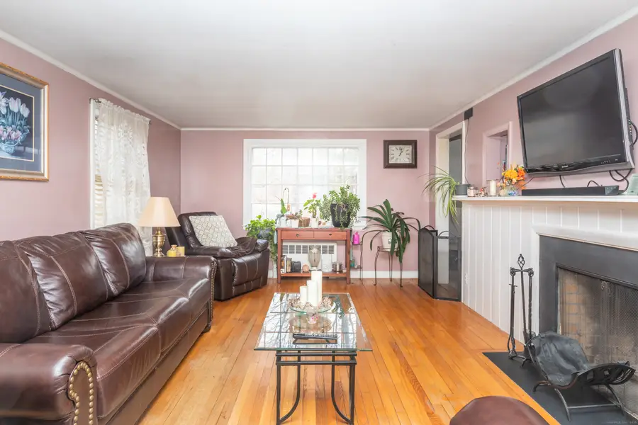 8 Hickory Hill Road, New Britain, CT 06052 - Image #2