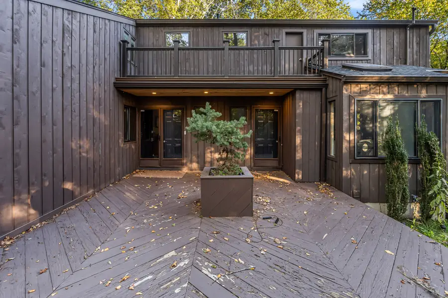 4 Old Gate Lane, Newtown, CT 06470 - Image #2