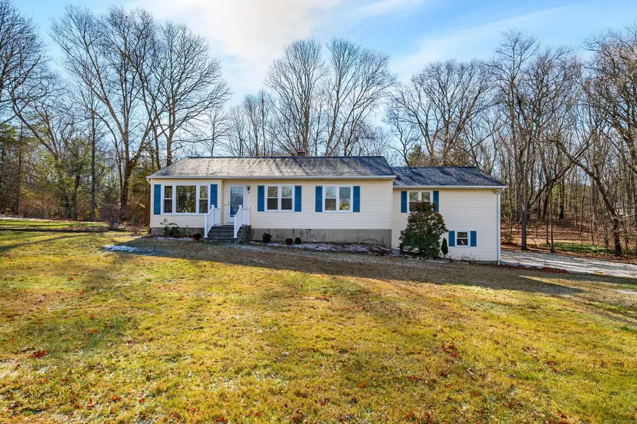 56 Appleblossom Lane, Newtown, CT 06470 - Image #2
