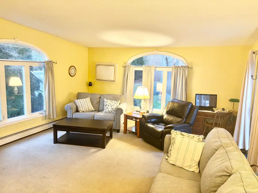 11 Bentley Drive, Manchester, CT 06042 - Image #3