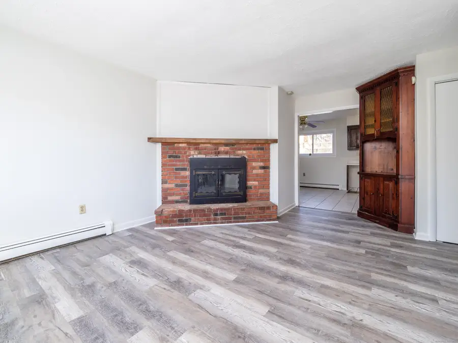 17 Bergh Street, Danbury, CT 06810 - Image #3