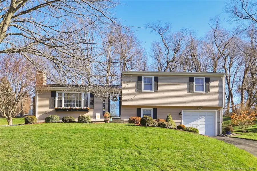 231 Rolling Hill Lane, Southington, CT 06489 - Image #2