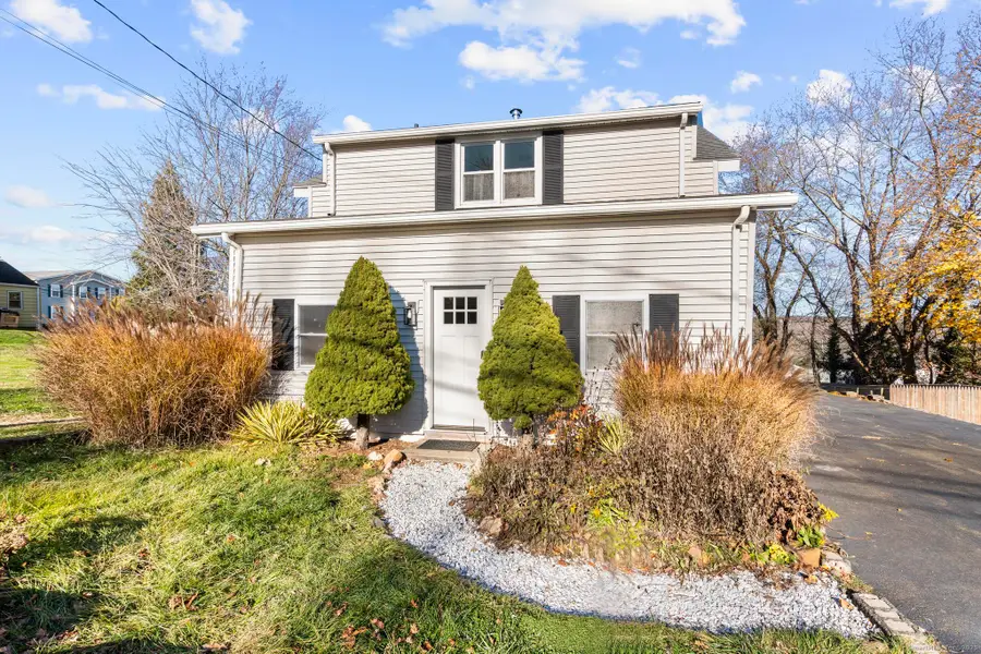 4 Bellview Road, Branford, CT 06405 - Image #2