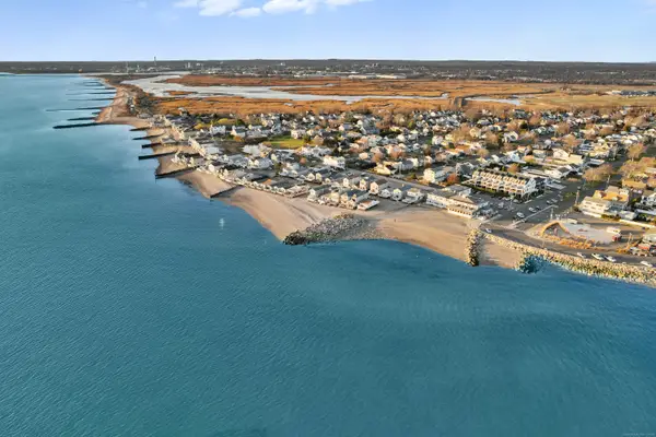 44 Washington Parkway, Stratford, CT 06615